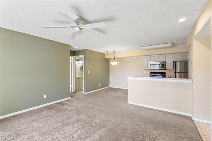 2226 Arbour Walk CIR # 1914, NAPLES FL 34109