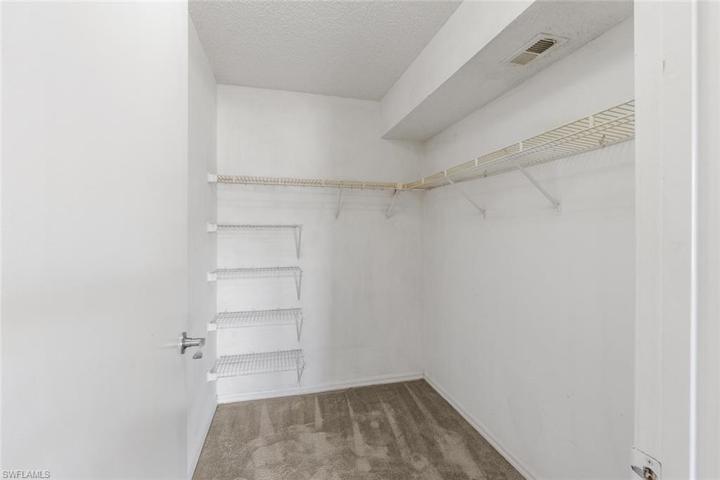 2226 Arbour Walk CIR # 1914, NAPLES FL 34109