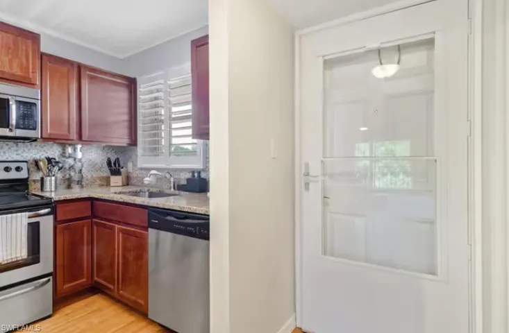 170 Turtle Lake Ct 309, Naples, Florida 34105