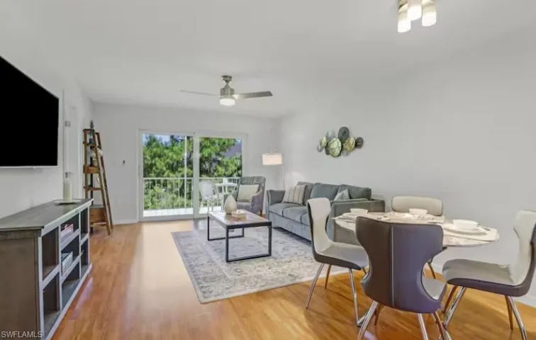 170 Turtle Lake Ct 309, Naples, Florida 34105
