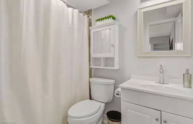 170 Turtle Lake Ct 309, Naples, Florida 34105
