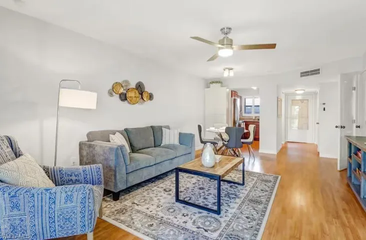170 Turtle Lake Ct 309, Naples, Florida 34105