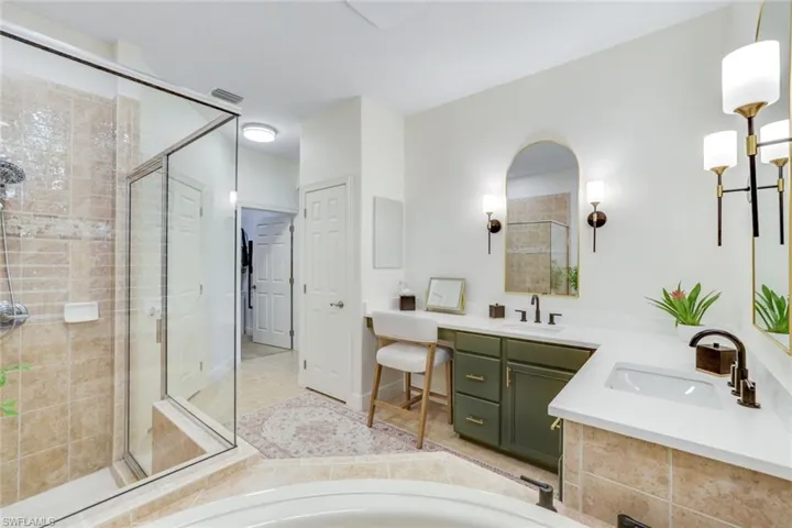 4956 Shaker Heights Ct 101, Naples, Florida 34112