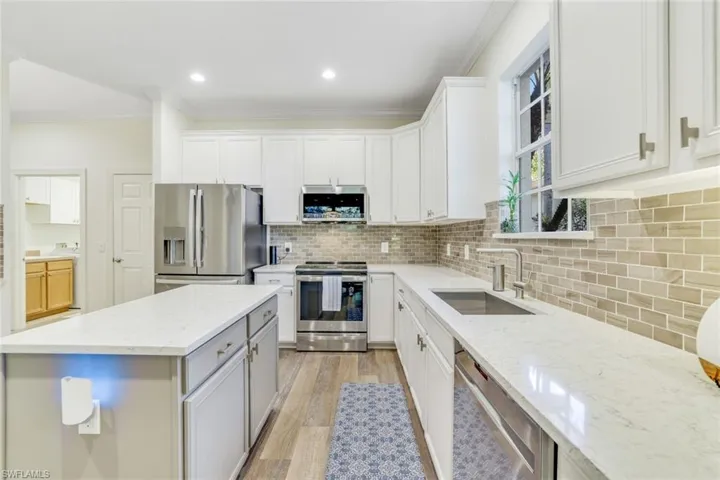 4956 Shaker Heights Ct 101, Naples, Florida 34112