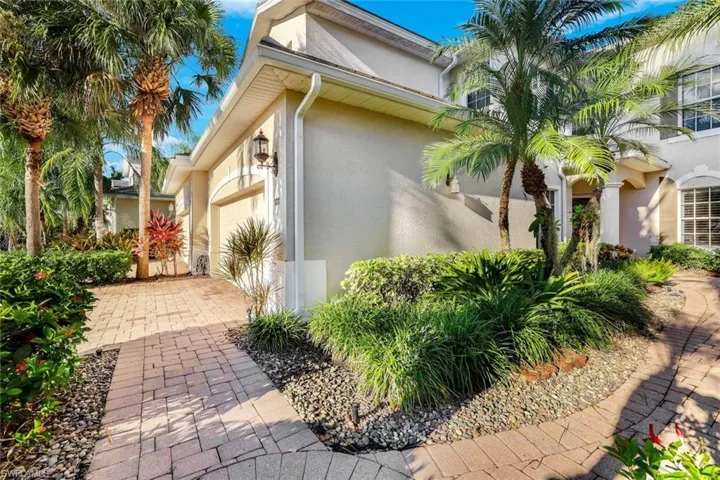 4956 Shaker Heights Ct 101, Naples, Florida 34112