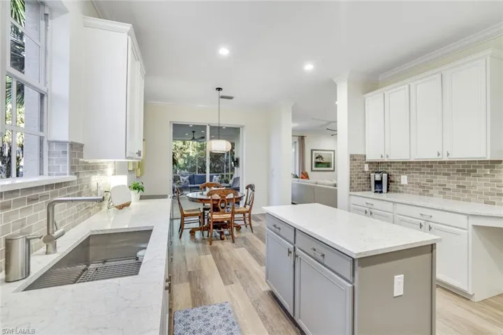 4956 Shaker Heights Ct 101, Naples, Florida 34112