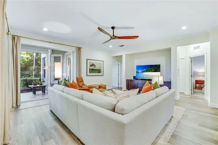 4956 Shaker Heights Ct 101, Naples, Florida 34112