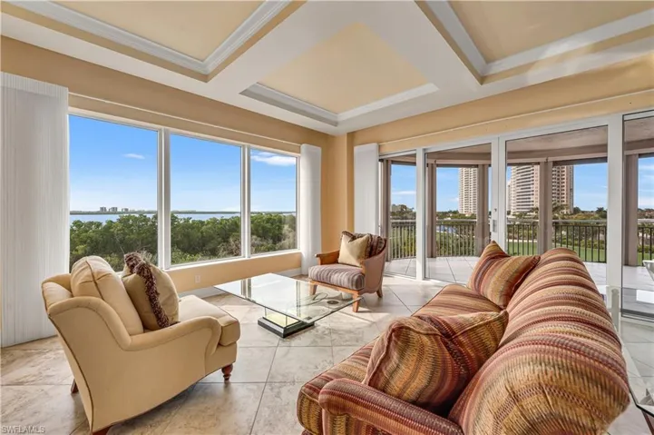 Living area note lanai in back