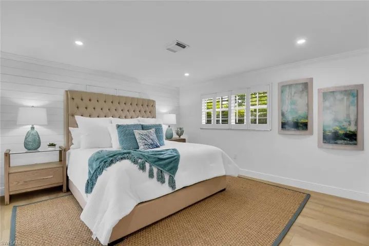740 Park Shore Dr, Naples, Florida 34103
