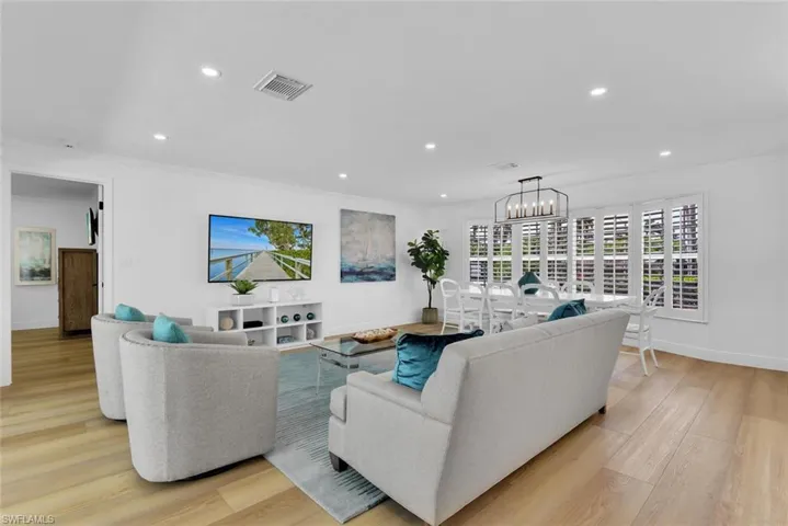 740 Park Shore Dr, Naples, Florida 34103