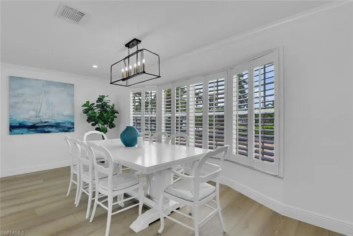 740 Park Shore Dr, Naples, Florida 34103