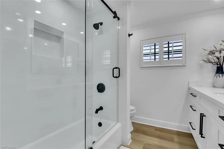 740 Park Shore Dr, Naples, Florida 34103