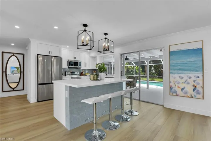 740 Park Shore Dr, Naples, Florida 34103