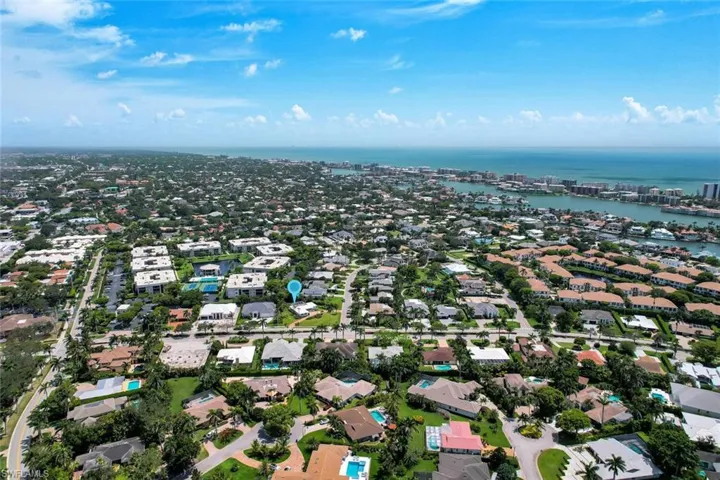 740 Park Shore Dr, Naples, Florida 34103