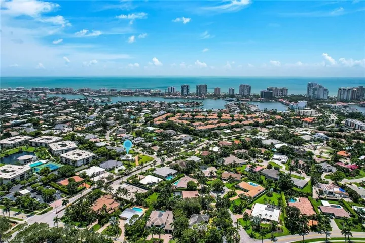740 Park Shore Dr, Naples, Florida 34103