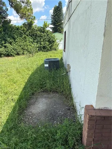 31 Andora St, Lehigh Acres, Florida 33936