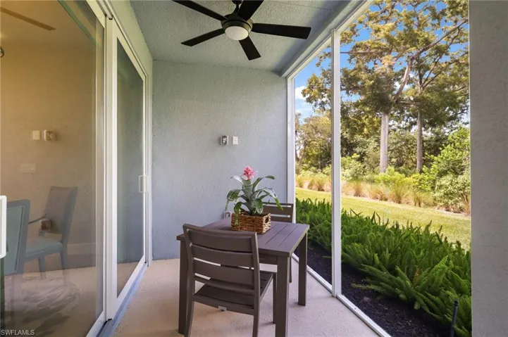 Screened lanai with ceiling fan