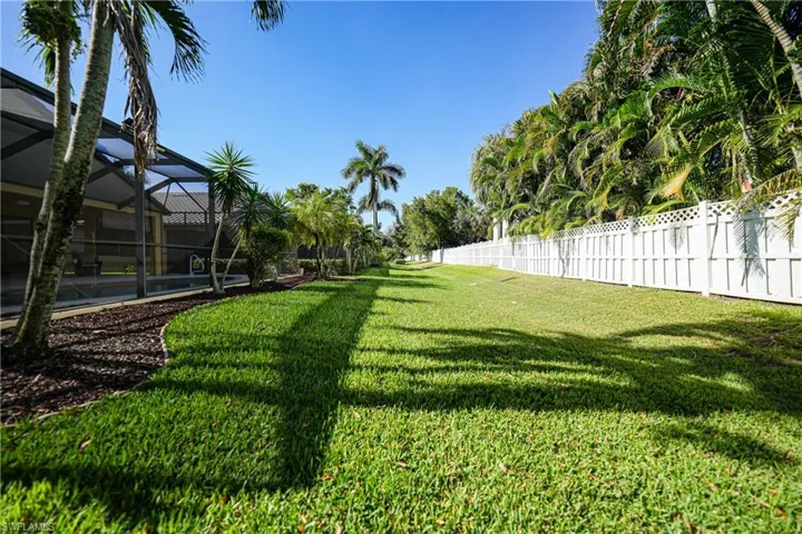 12302 Country Day CIR, FORT MYERS FL 33913