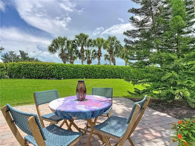 2401 Caslotti Way, Cape Coral, Florida 33909