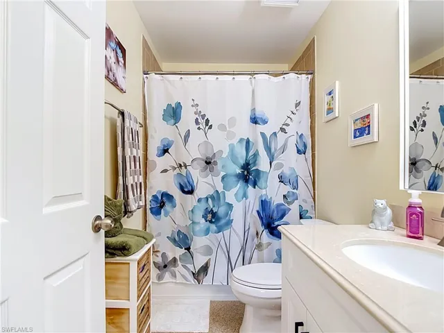 2401 Caslotti Way, Cape Coral, Florida 33909