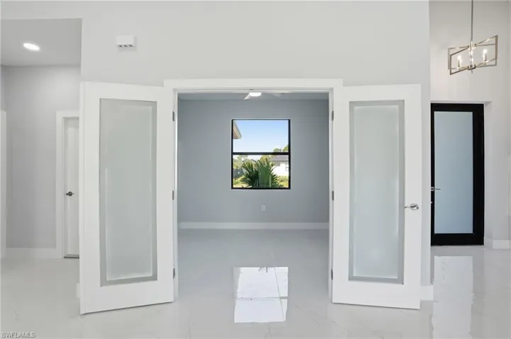 431 Palmyra Ave, Lehigh Acres, Florida 33974