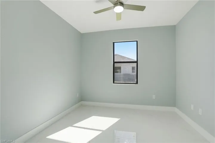 431 Palmyra Ave, Lehigh Acres, Florida 33974