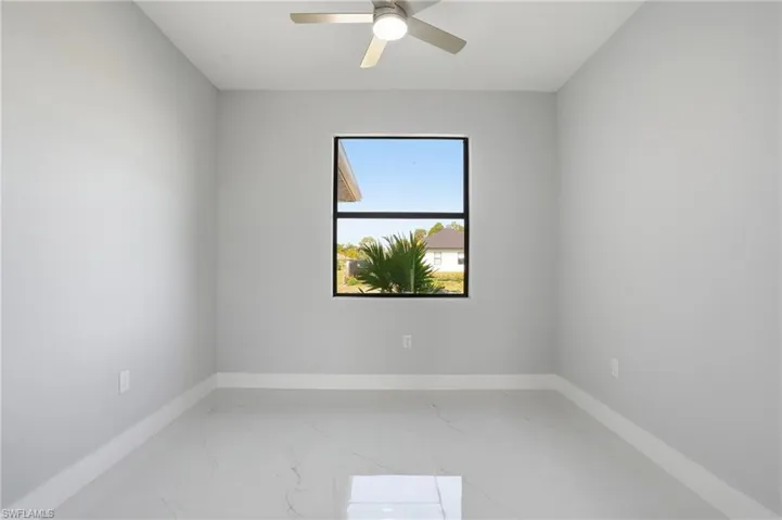 431 Palmyra Ave, Lehigh Acres, Florida 33974