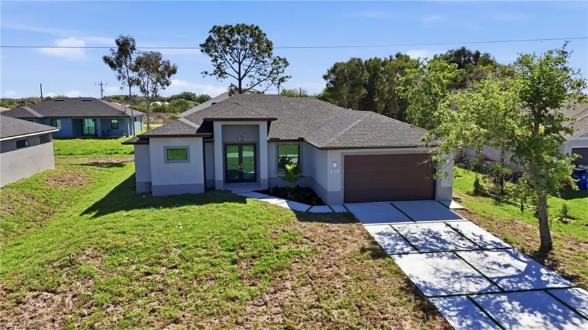 431 Palmyra Ave, Lehigh Acres, Florida 33974