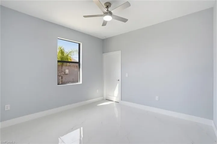 431 Palmyra Ave, Lehigh Acres, Florida 33974