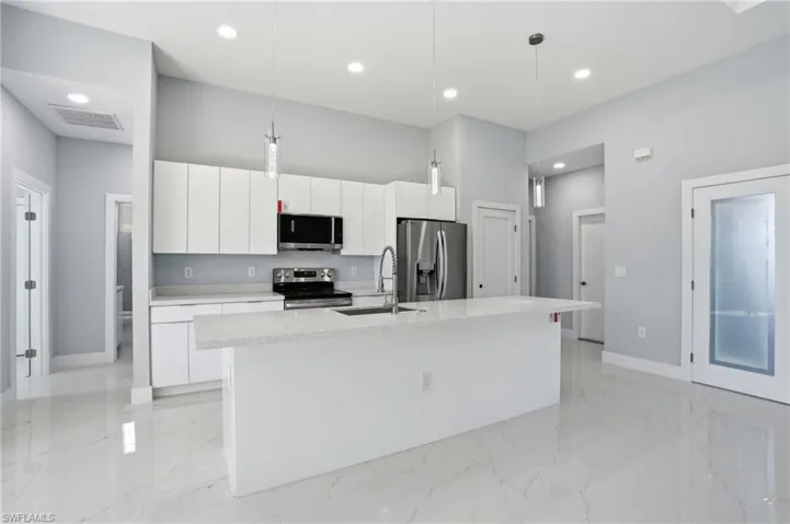 431 Palmyra Ave, Lehigh Acres, Florida 33974