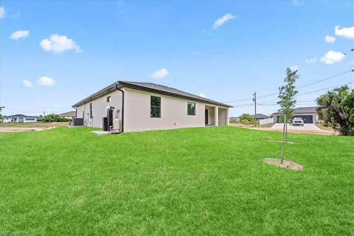 1400 NE 18th  AVE, Cape Coral, FL 33909