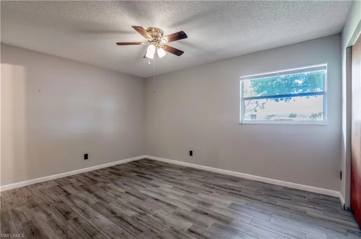 607 Diplomat Pkwy E, Cape Coral Fl 33909