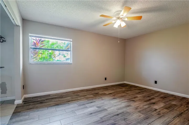 607 Diplomat Pkwy E, Cape Coral Fl 33909