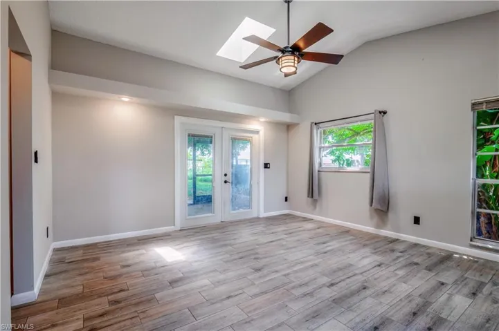 607 Diplomat Pkwy E, Cape Coral Fl 33909