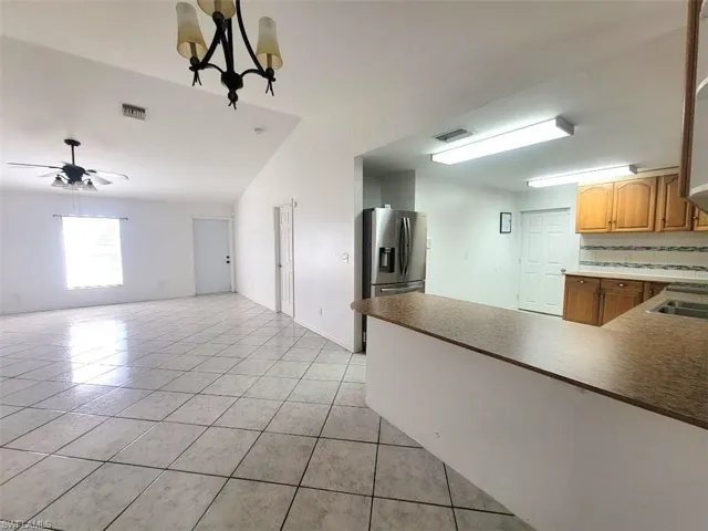Kitchen - Facing Great Room  - View #1