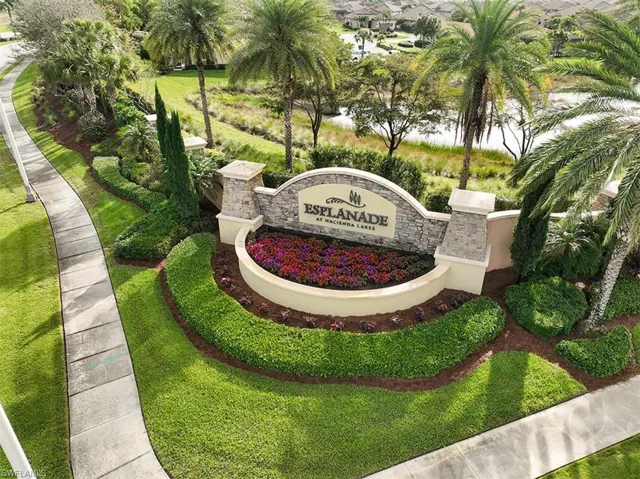 Community grand entrance