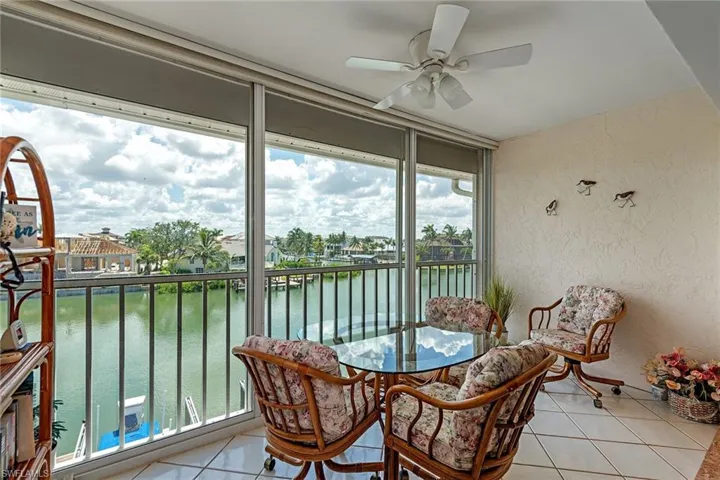 10684 Gulf Shore Dr B-305, Naples, Florida 34108