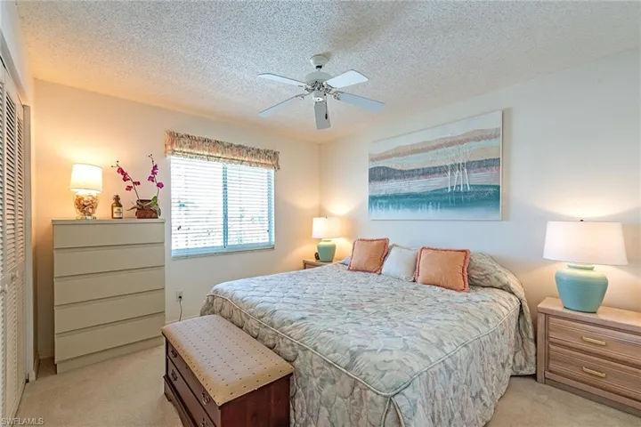10684 Gulf Shore Dr B-305, Naples, Florida 34108