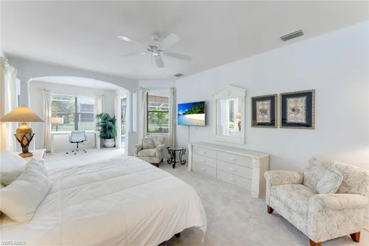 5609 Harbour Cir, Cape Coral, Florida 33914