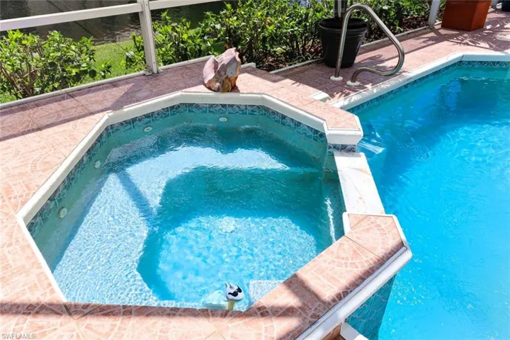 5609 Harbour Cir, Cape Coral, Florida 33914