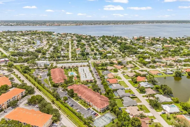 12505 Mcgregor Blvd 107, Fort Myers, Florida 33919