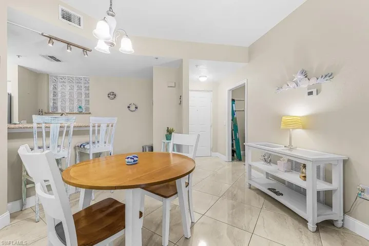 12505 Mcgregor Blvd 107, Fort Myers, Florida 33919