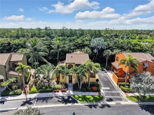 9012 Alturas St 2601, Naples, Florida 34113