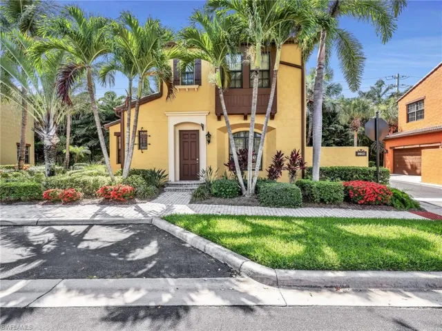 9012 Alturas St 2601, Naples, Florida 34113