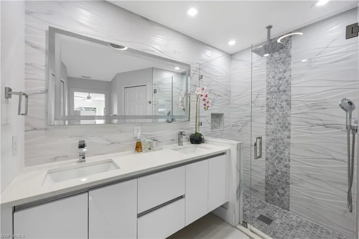 921 Nw 8th Pl, Cape Coral, Florida 33993