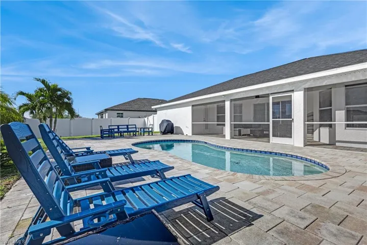 921 Nw 8th Pl, Cape Coral, Florida 33993
