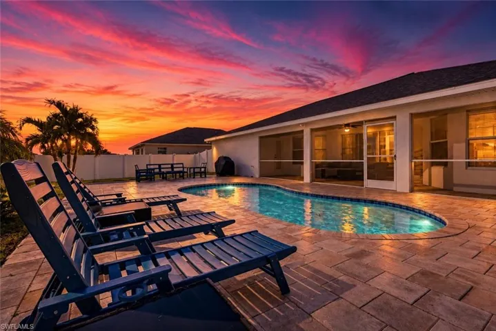 921 Nw 8th Pl, Cape Coral, Florida 33993