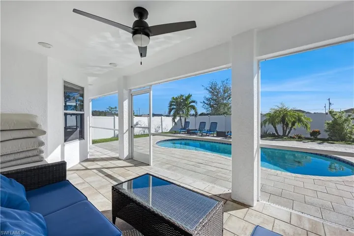921 Nw 8th Pl, Cape Coral, Florida 33993