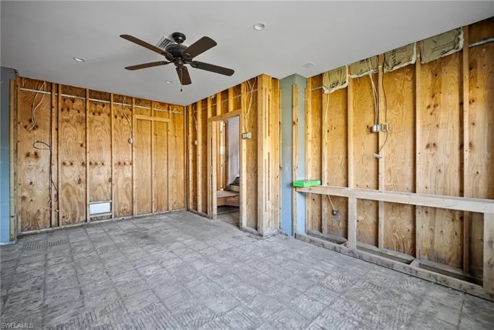 Misc room with ceiling fan