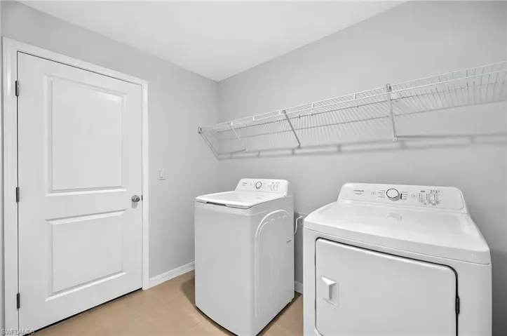 3330 9th Ave, Cape Coral, Florida 33909